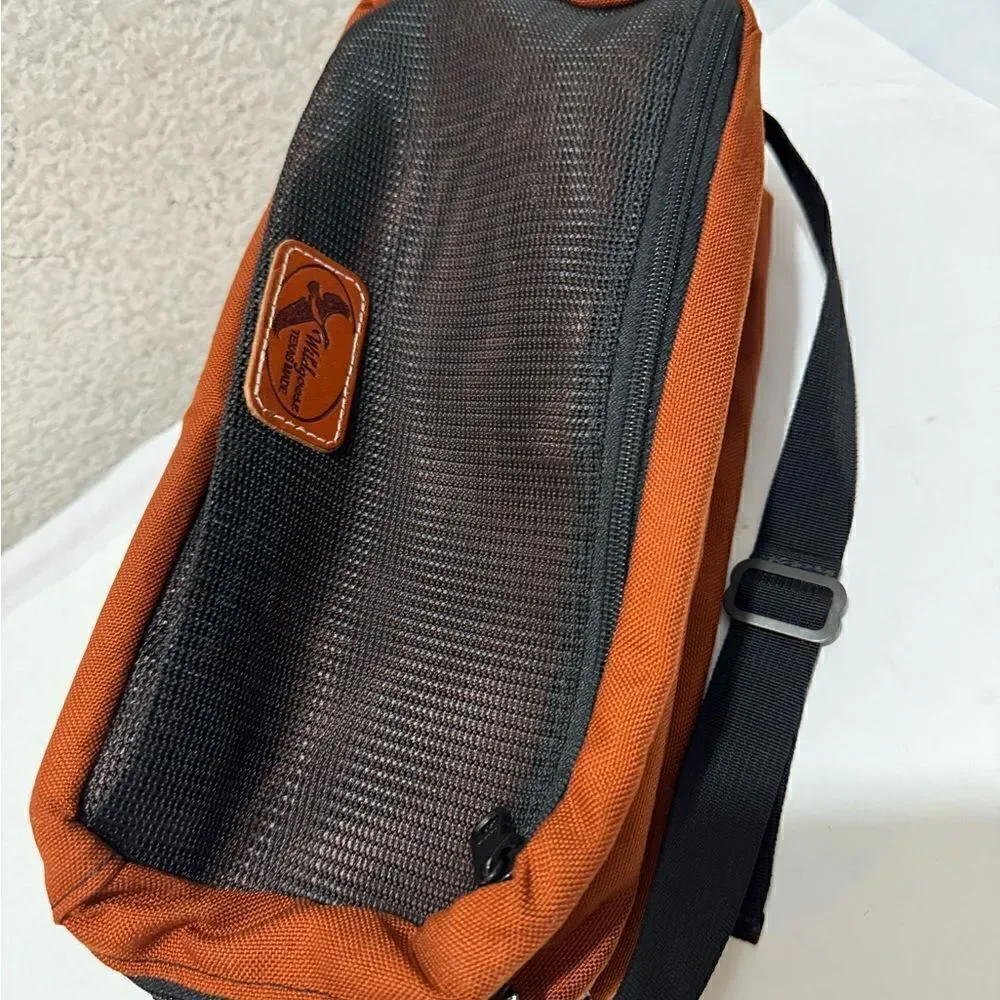 Wildgoose TEXAS MADE toiletry bag reddish brown